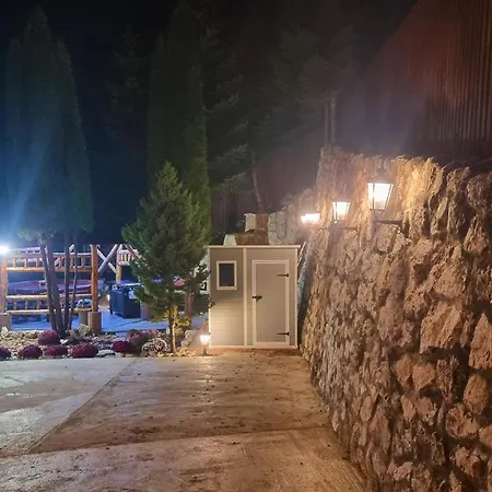 Marble Villa: Luxury Estate - But Intimate * Sinaia