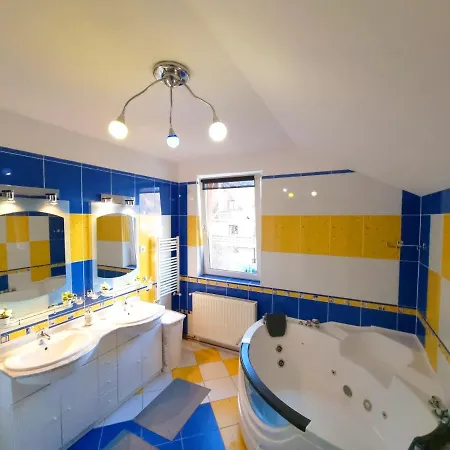 Marble Villa: Luxury Estate - But Intimate Villa Sinaia