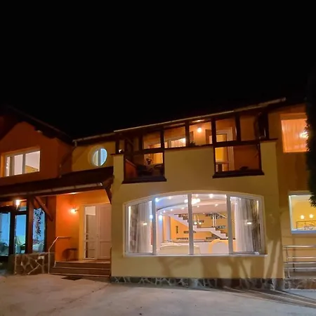 Villa Marble Villa: Luxury Estate - But Intimate