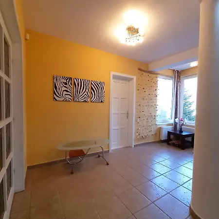 Marble Villa: Luxury Estate - But Intimate Sinaia