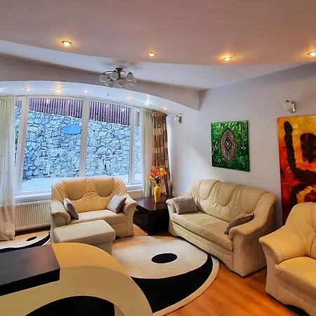 Villa Marble Villa: Luxury Estate - But Intimate